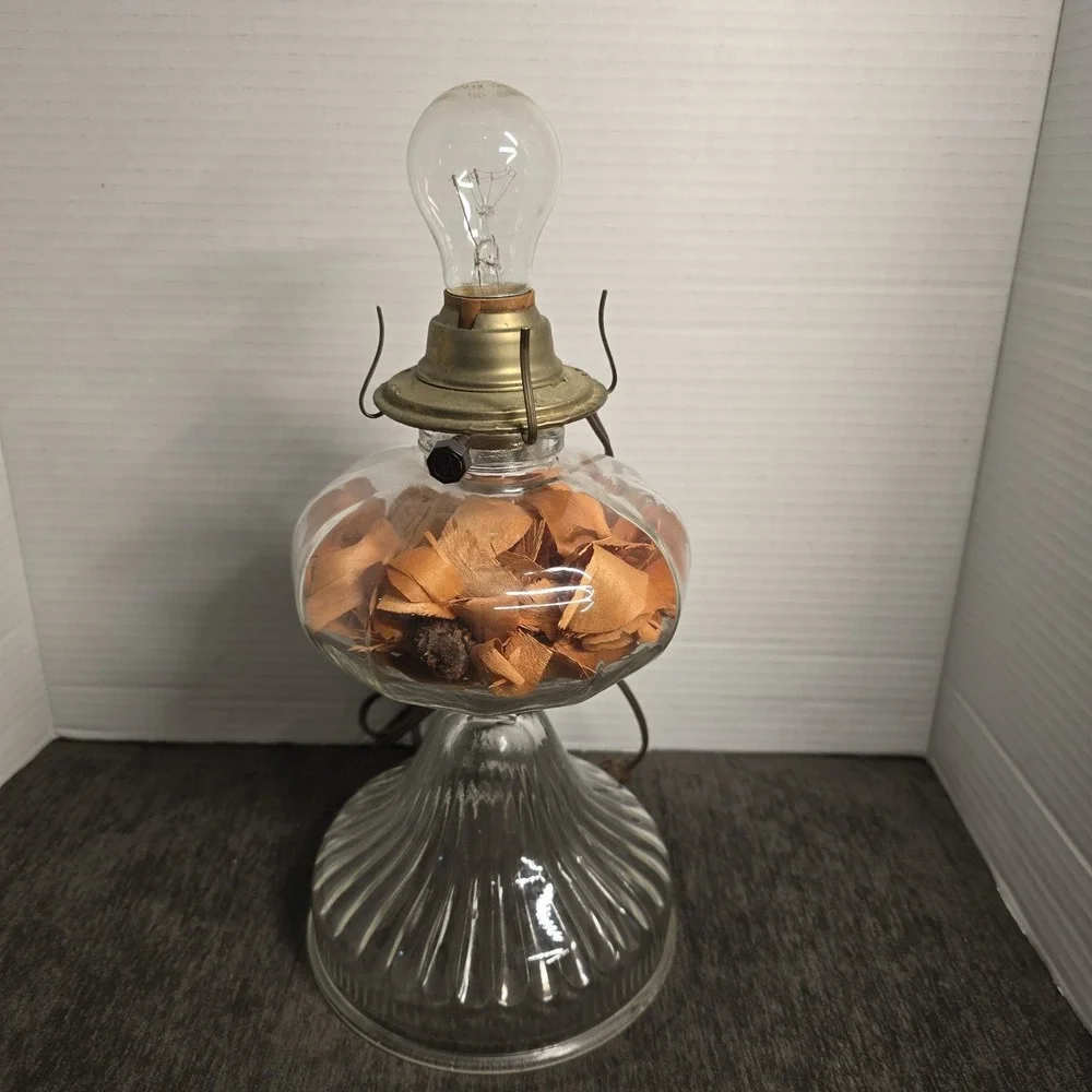 Vintage Clear Glass Electric Hurricane‎ Table Lamp Ribbed Base Brass Tone 10in
